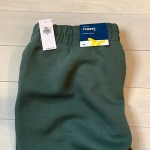 Old Navy high-rise bounce fleece Joggers M